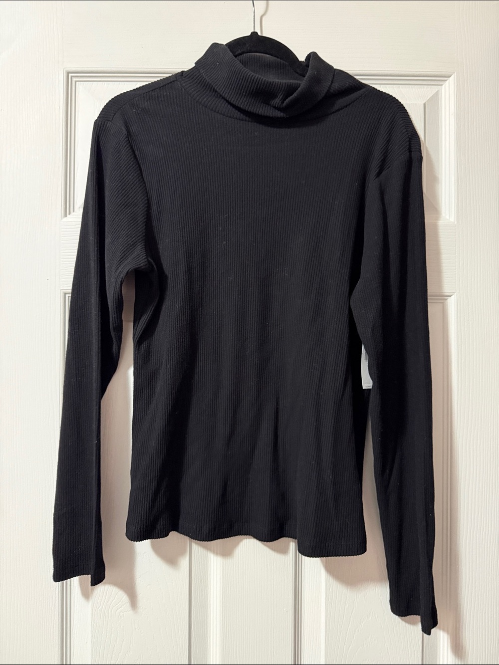Classic Black Ribbed Turtleneck Long-Sleeve Top